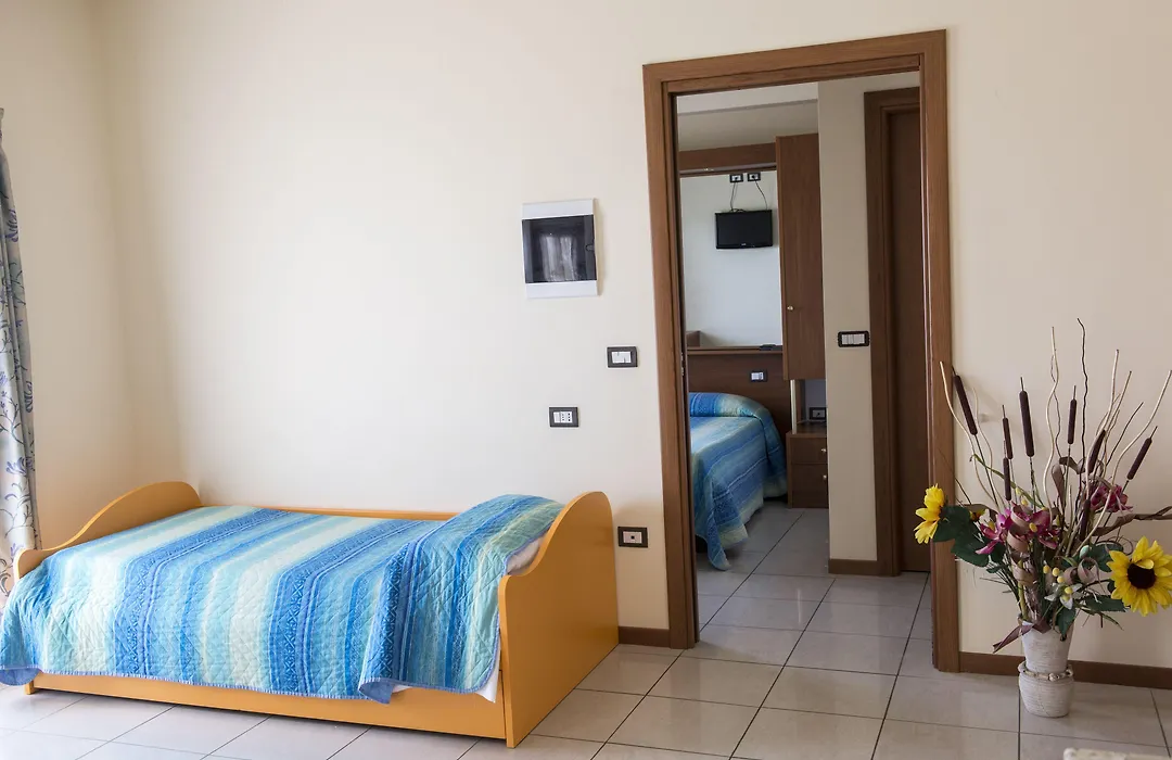 Hotel Gabbiano-1